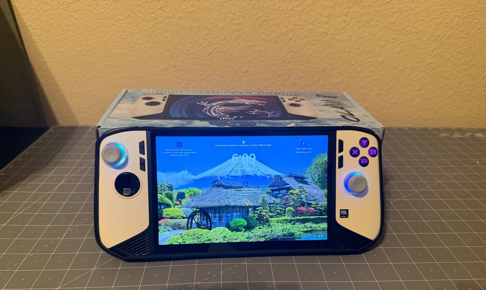 MSI Claw 8 AI+ handheld