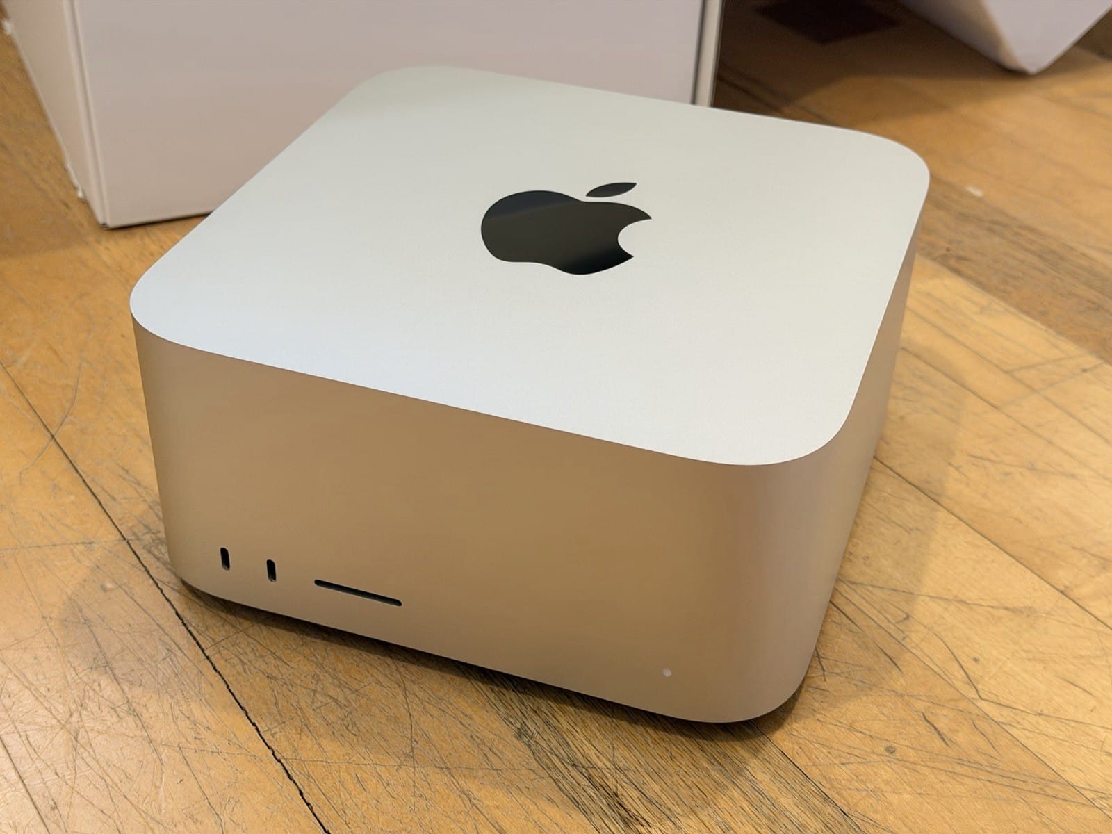 Hy4 Preview: Tencent's 770B Apache-Licensed Flagship Is a 512GB Model, and That Settles Who Can Run It